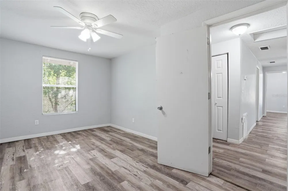 2717 13TH AVENUE S St Petersburg, FL 33712