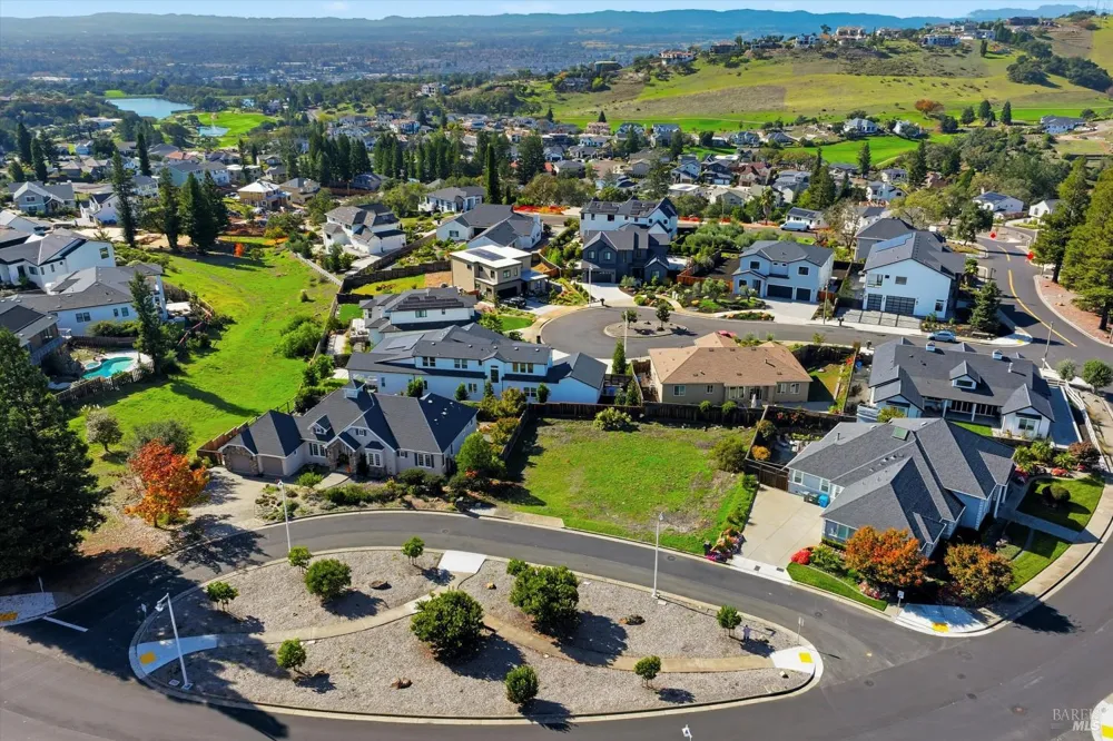3639 Turnberry Circle Santa Rosa, CA 95403