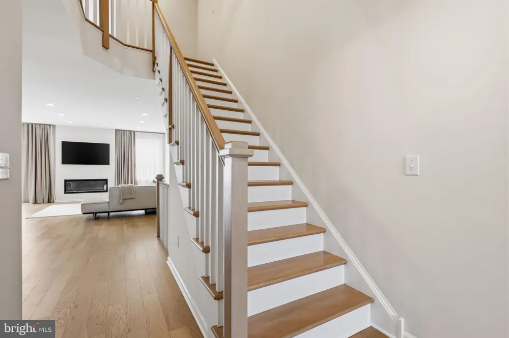 12 SPRING MILL ROAD Ivyland, PA 18974