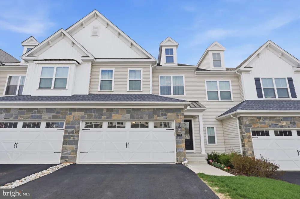 12 SPRING MILL ROAD Ivyland, PA 18974