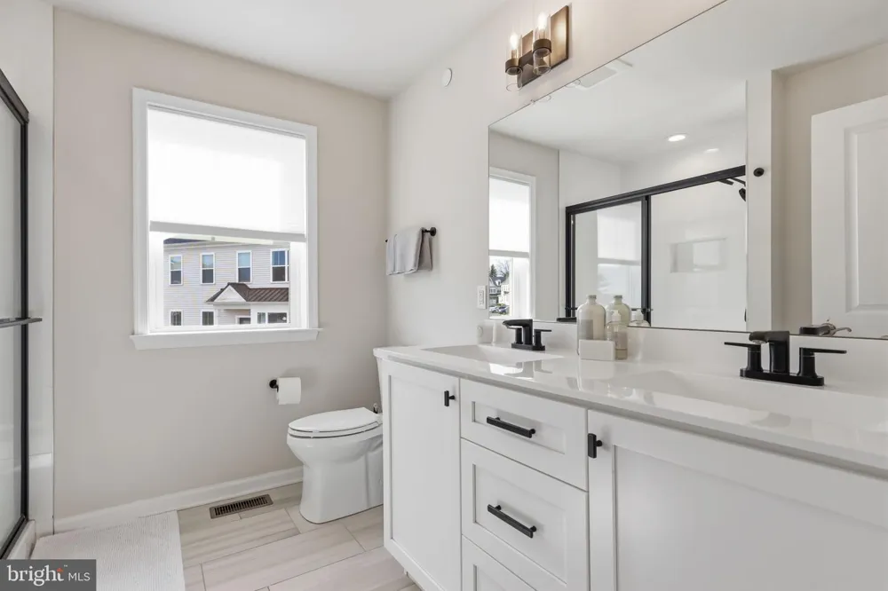 12 SPRING MILL ROAD Ivyland, PA 18974