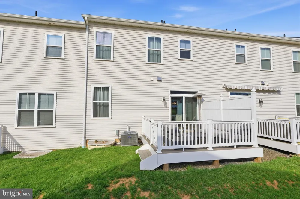 12 SPRING MILL ROAD Ivyland, PA 18974
