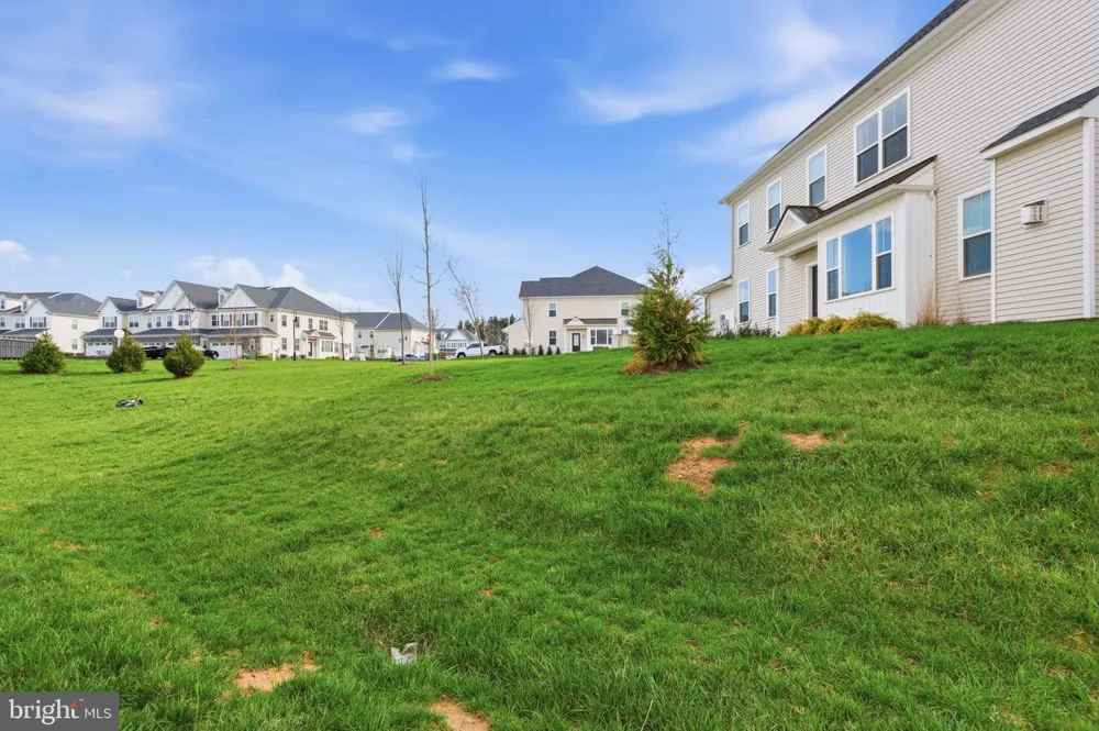 12 SPRING MILL ROAD Ivyland, PA 18974