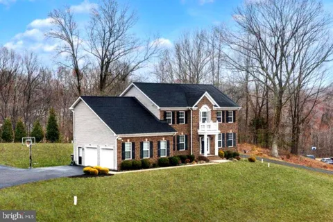 4554 COACHMANS PATH COURT