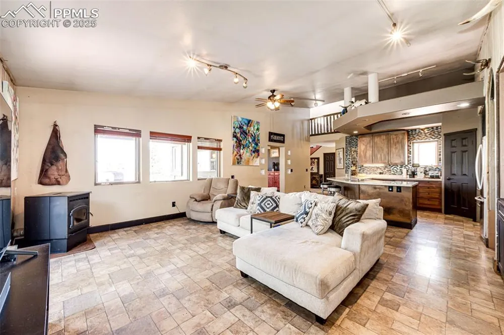 22903 County Road 15-21 Elbert, CO 80106