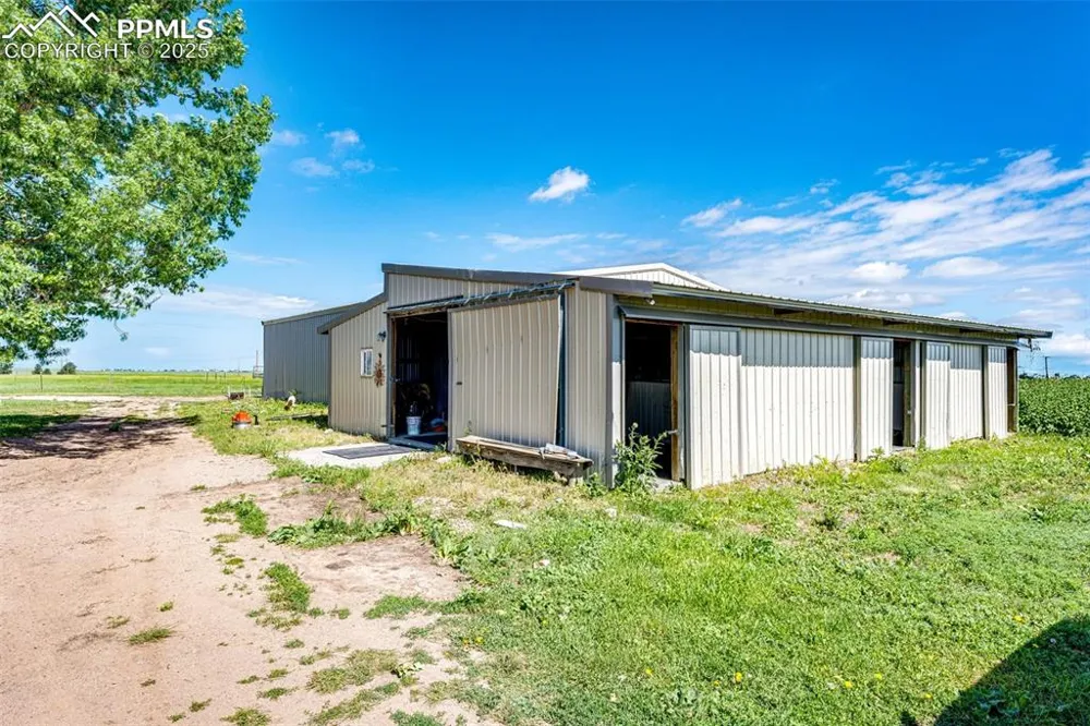 22903 County Road 15-21 Elbert, CO 80106