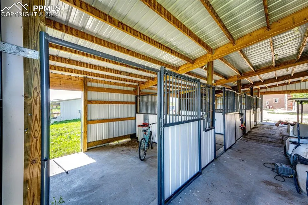 22903 County Road 15-21 Elbert, CO 80106