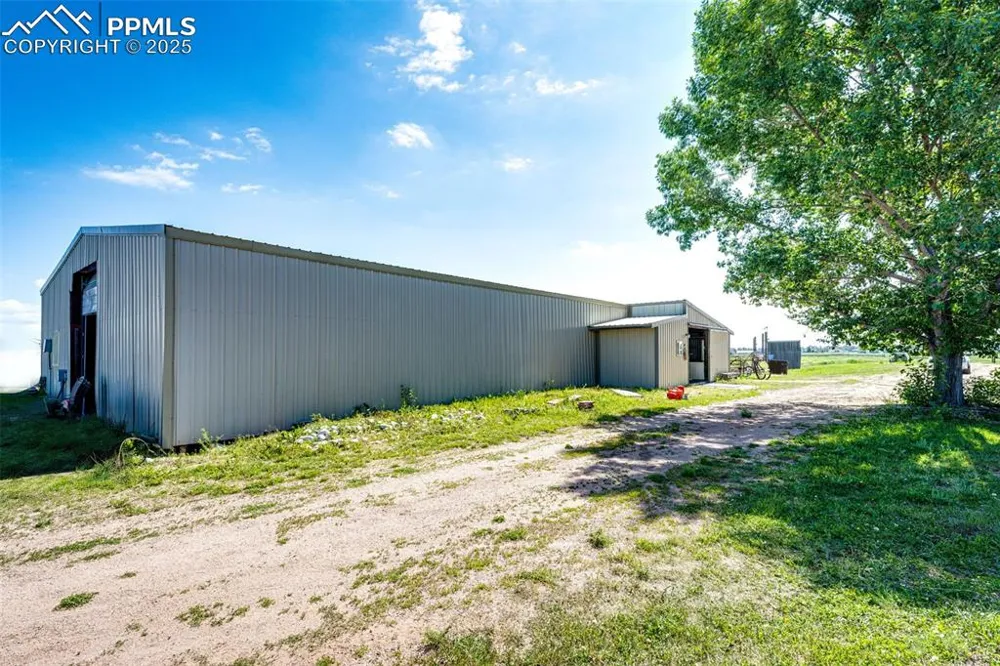 22903 County Road 15-21 Elbert, CO 80106