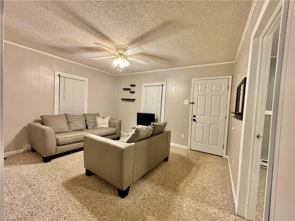 1072 Grassy Knob Road Pilot Mountain, NC 27041