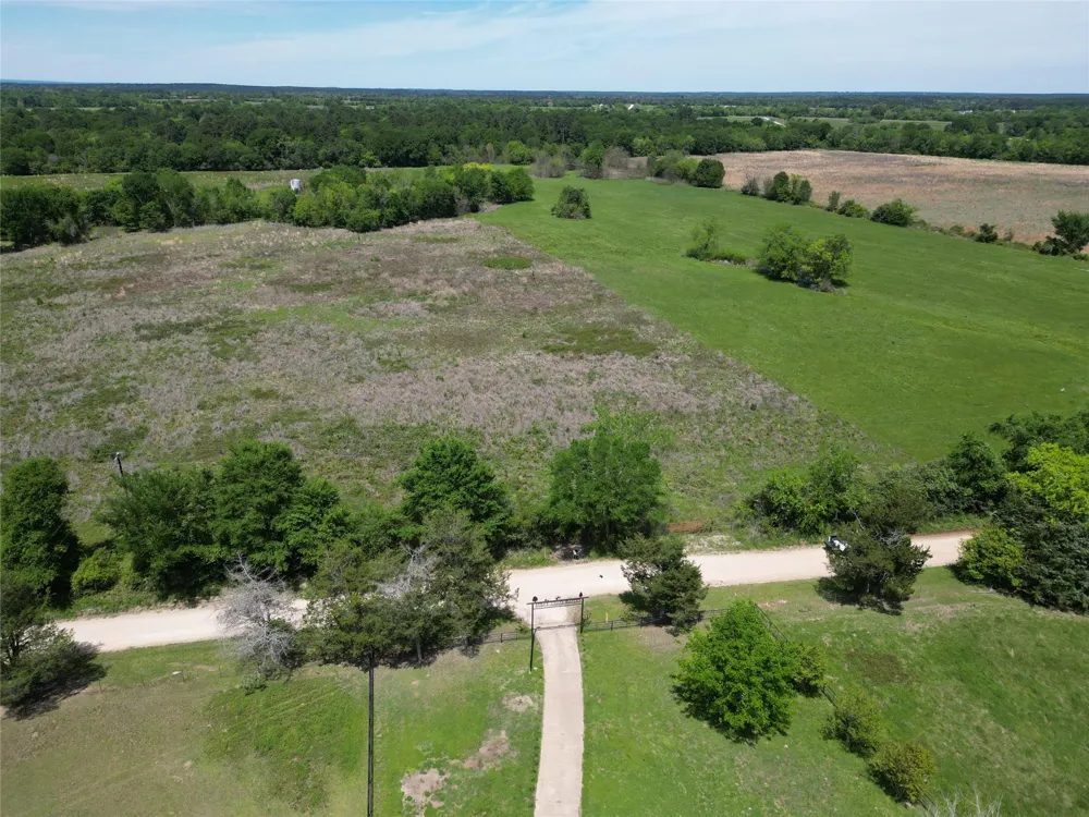 10 Cr 3495 Lovelady, TX 75851