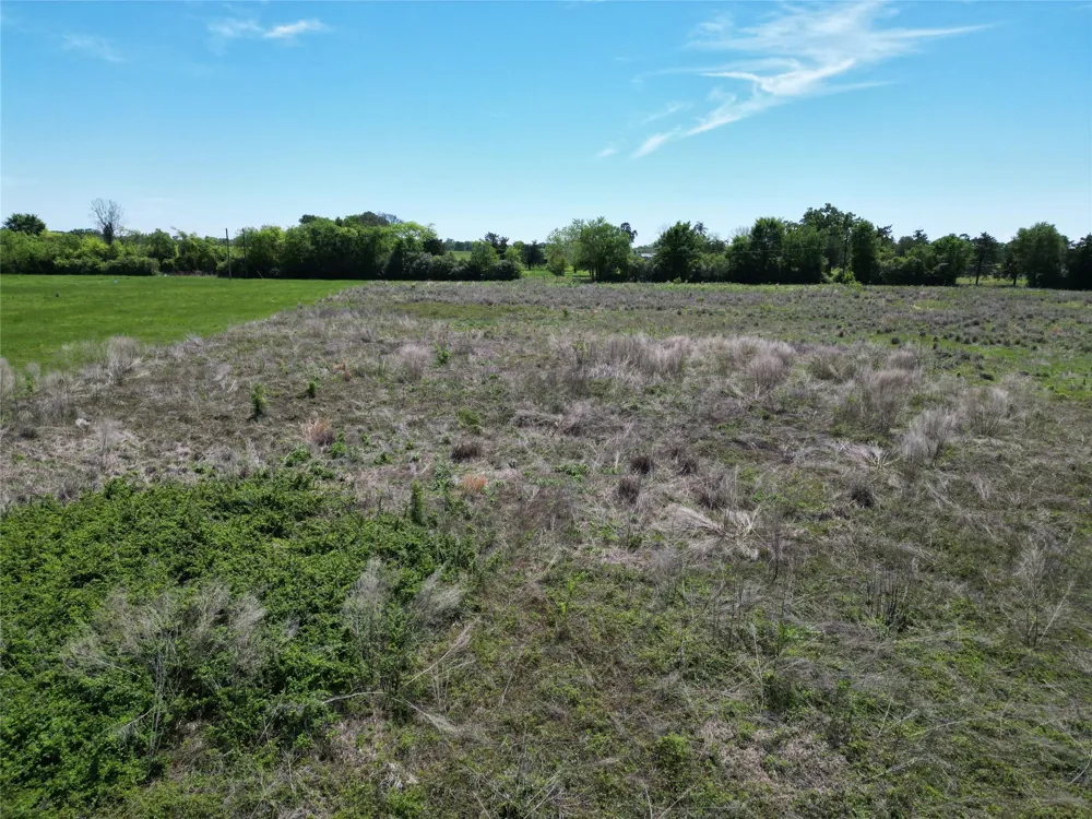 10 Cr 3495 Lovelady, TX 75851