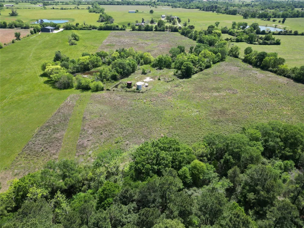 10 Cr 3495 Lovelady, TX 75851