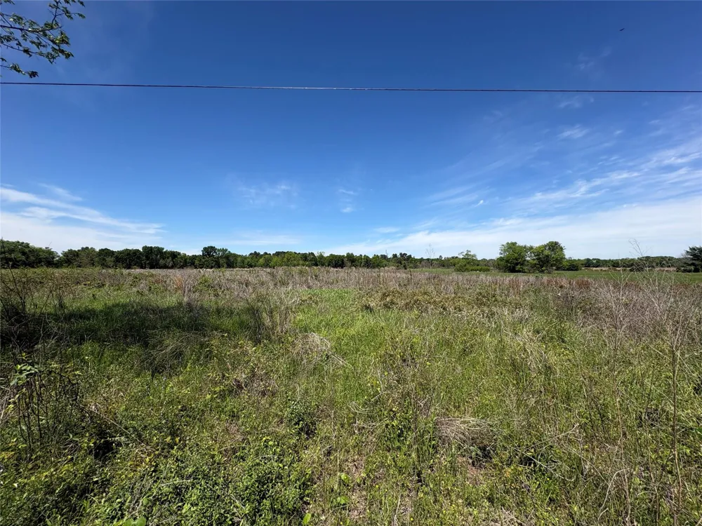 10 Cr 3495 Lovelady, TX 75851