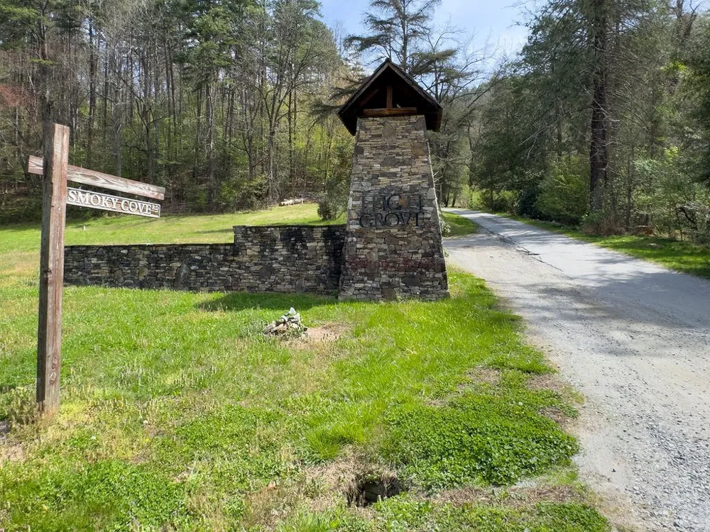 Smoky Cove Rd Whittier, NC 28789