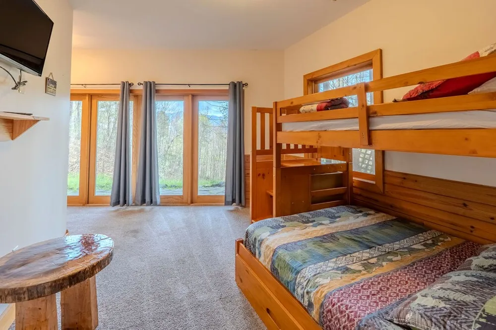 Smoky Cove Rd Whittier, NC 28789