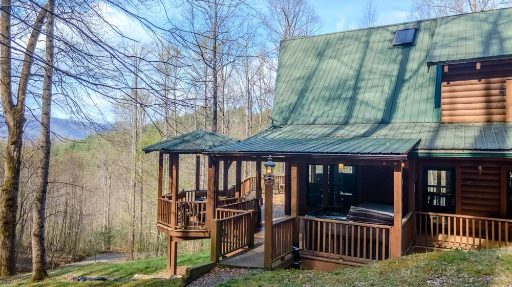 Smoky Cove Rd Whittier, NC 28789