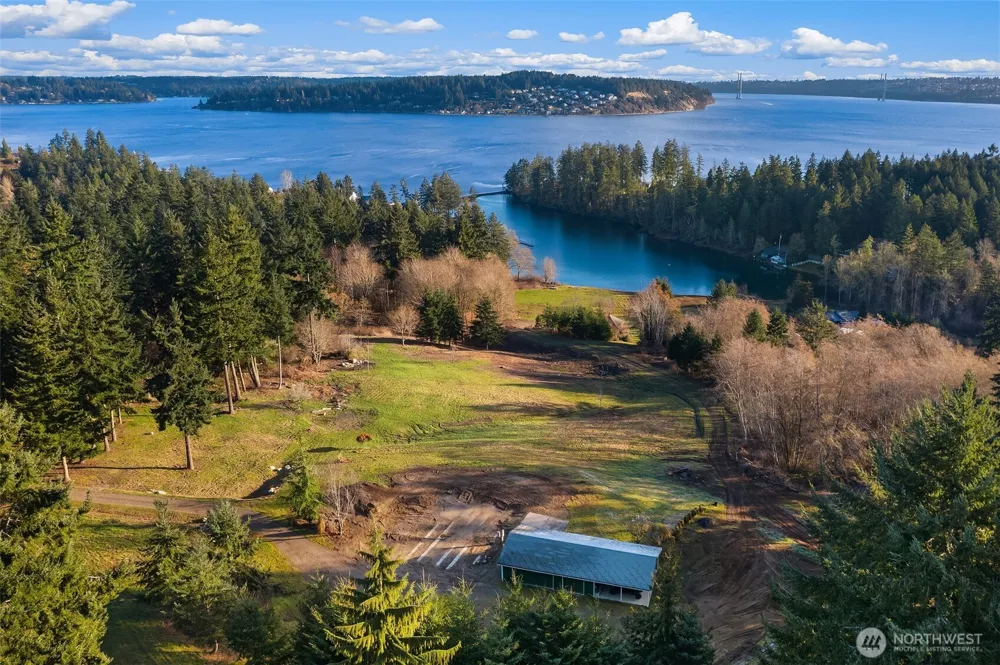 1157 12th Avenue Fox Island, WA 98333