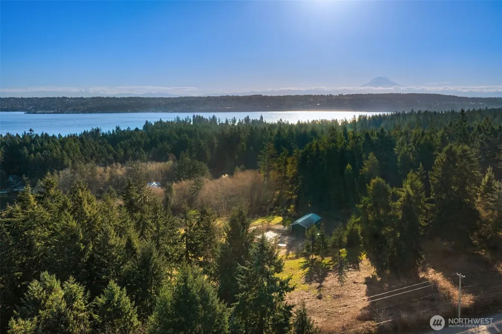 1157 12th Avenue Fox Island, WA 98333