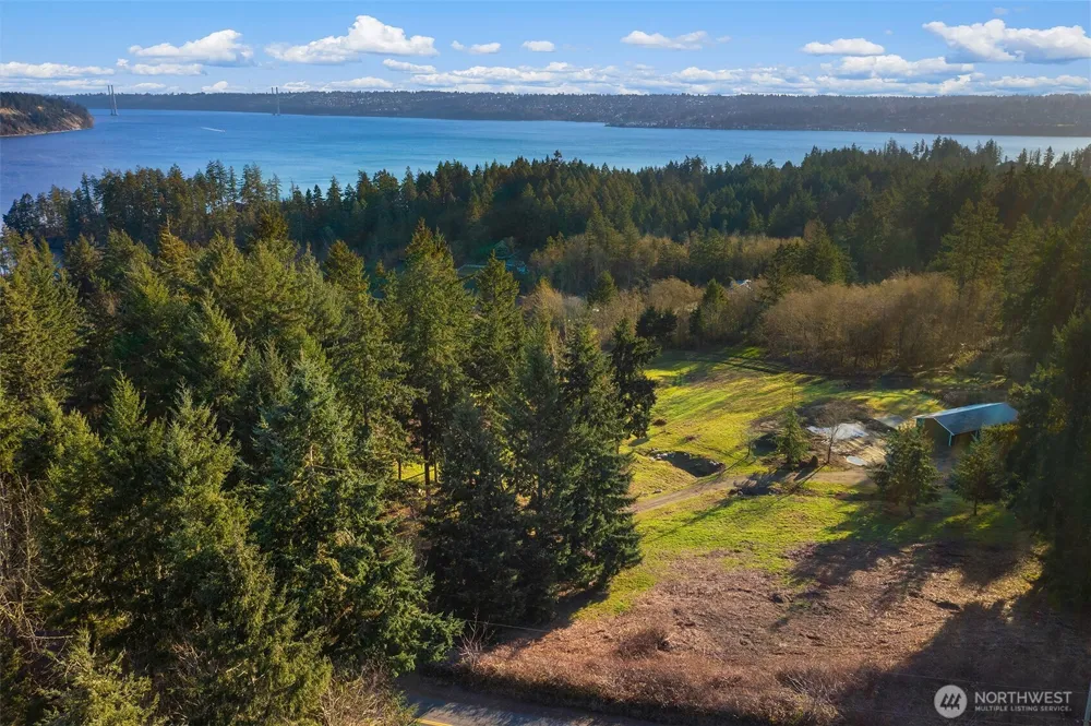 1157 12th Avenue Fox Island, WA 98333
