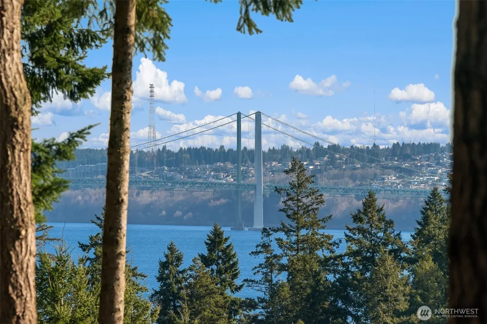 1157 12th Avenue Fox Island, WA 98333