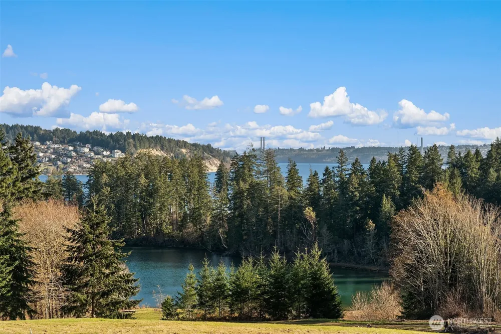 1157 12th Avenue Fox Island, WA 98333