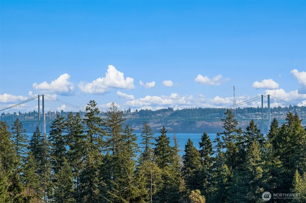 1157 12th Avenue Fox Island, WA 98333