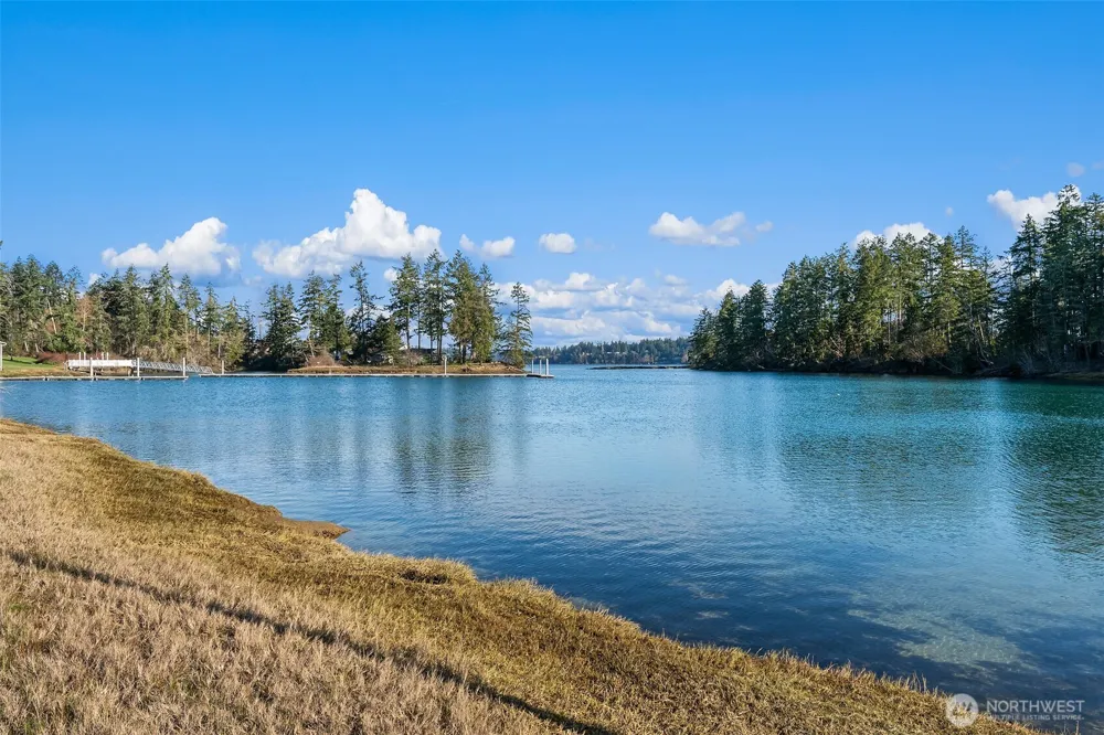 1157 12th Avenue Fox Island, WA 98333