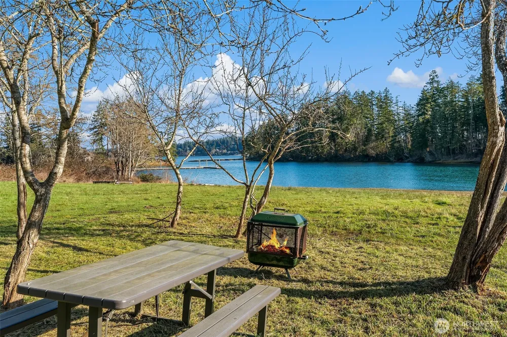 1157 12th Avenue Fox Island, WA 98333