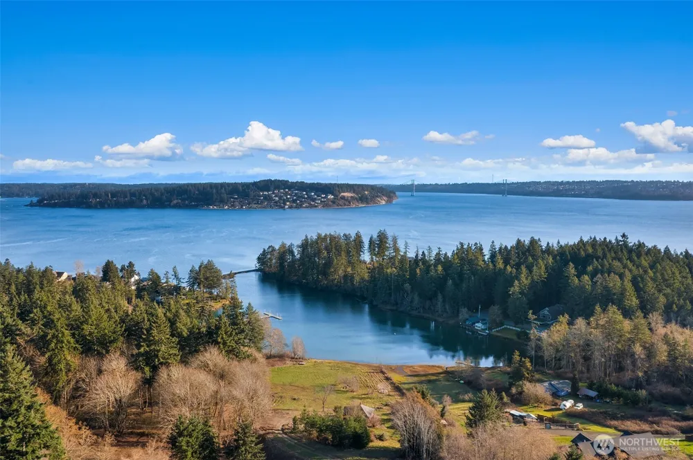 1157 12th Avenue Fox Island, WA 98333