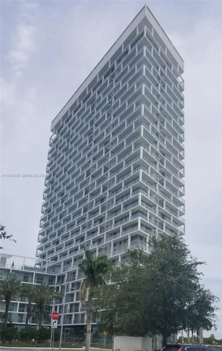 2000 Metropica Way #505 Sunrise, FL 33323