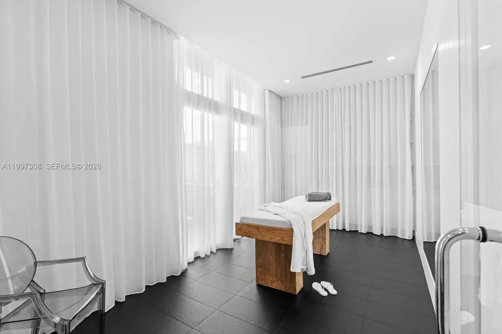 2000 Metropica Way #505 Sunrise, FL 33323
