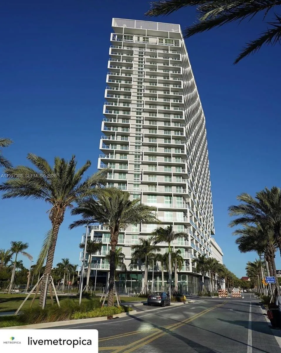2000 Metropica Way #505 Sunrise, FL 33323