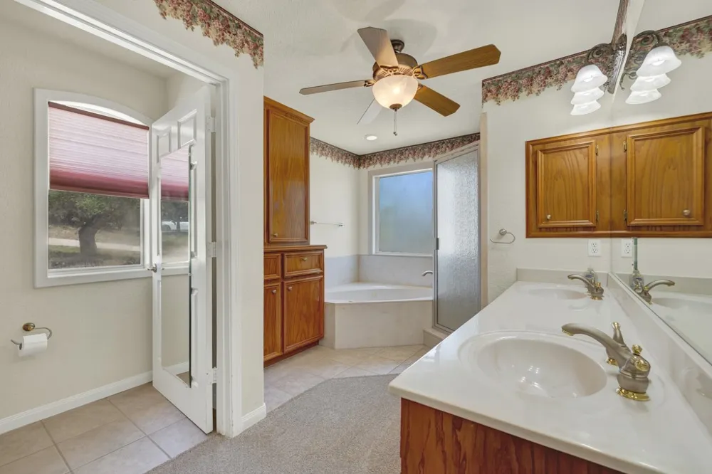 1000 BAMC DRIVE Canyon Lake, TX 78133