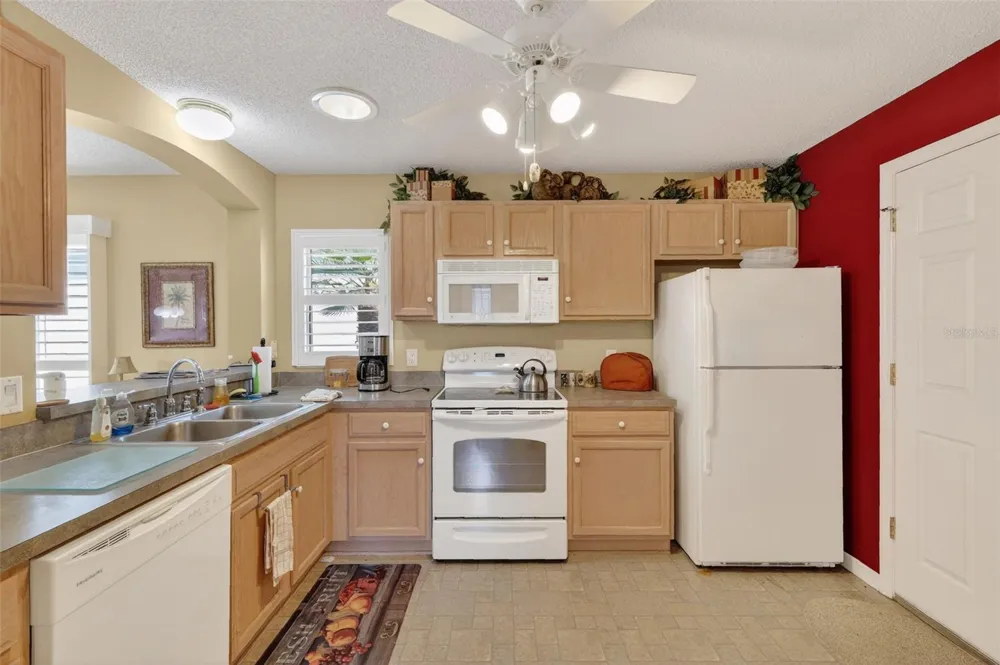 1808 PEACHTREE AVENUE The Villages, FL 32162