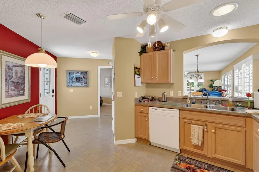 1808 PEACHTREE AVENUE The Villages, FL 32162