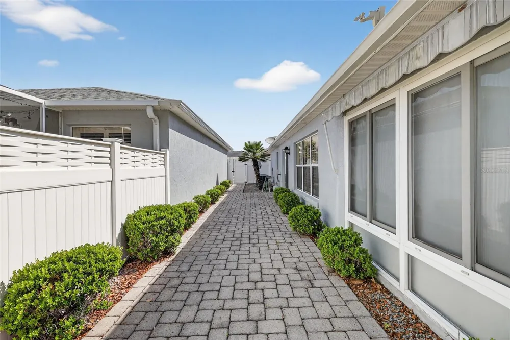 1808 PEACHTREE AVENUE The Villages, FL 32162
