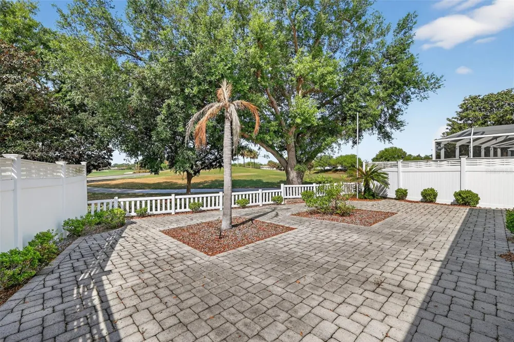 1808 PEACHTREE AVENUE The Villages, FL 32162