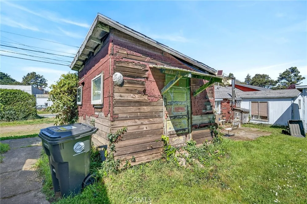 18801 Highway 1 Fort Bragg, CA 95437