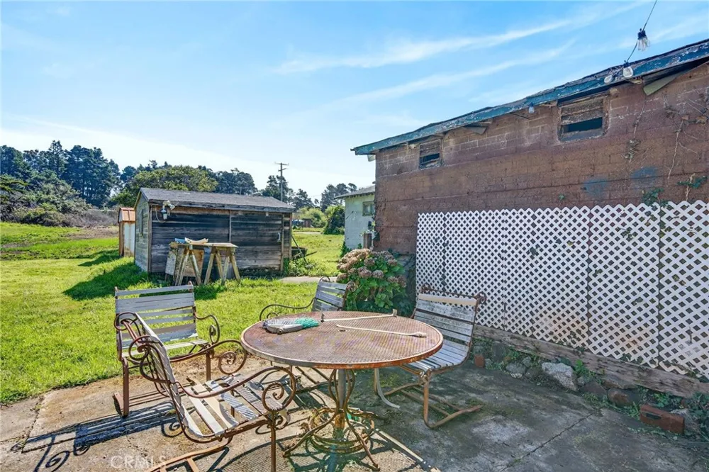 18801 Highway 1 Fort Bragg, CA 95437