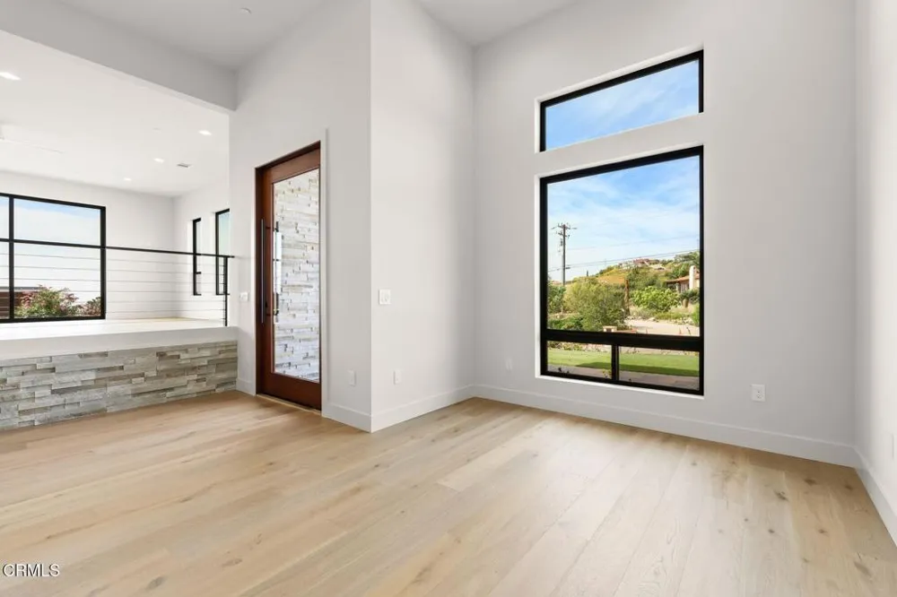 872 Via Ondulando Ventura, CA 93003