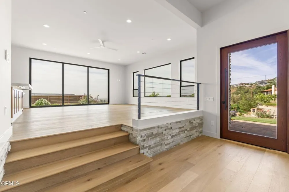 872 Via Ondulando Ventura, CA 93003