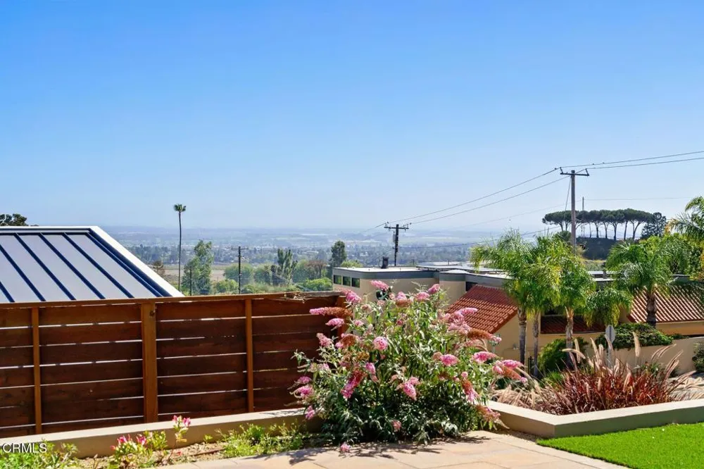872 Via Ondulando Ventura, CA 93003