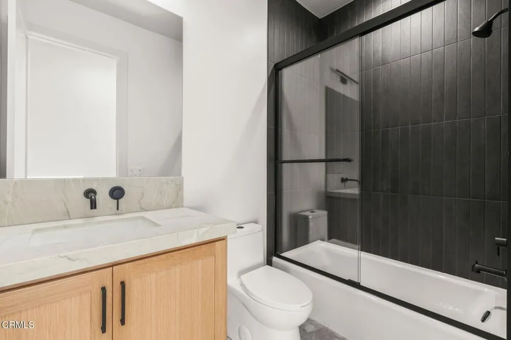 872 Via Ondulando Ventura, CA 93003