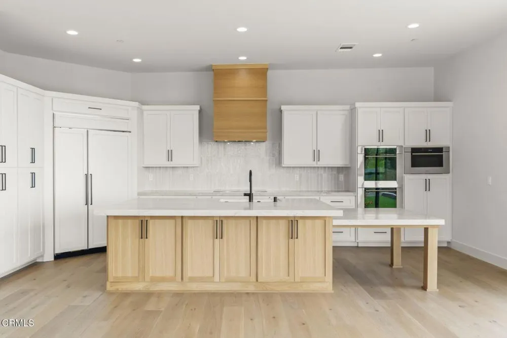 872 Via Ondulando Ventura, CA 93003