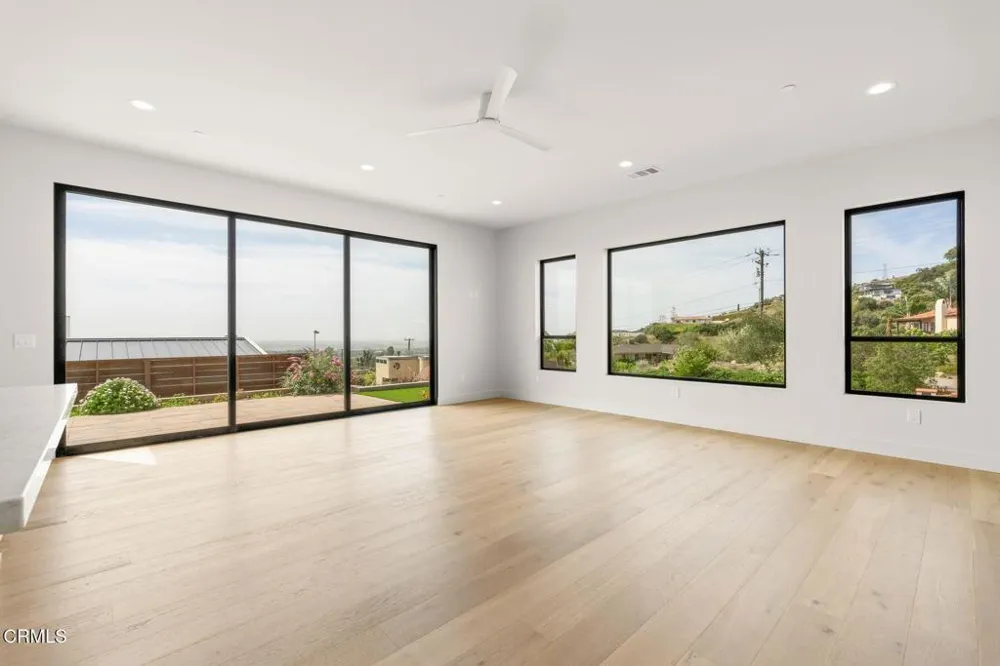 872 Via Ondulando Ventura, CA 93003