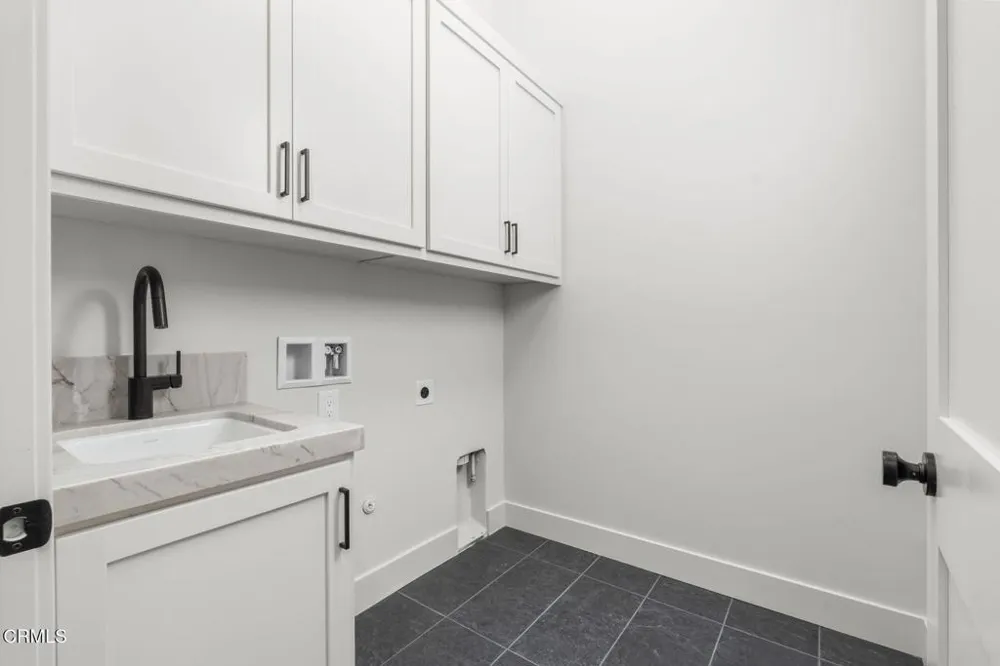 872 Via Ondulando Ventura, CA 93003