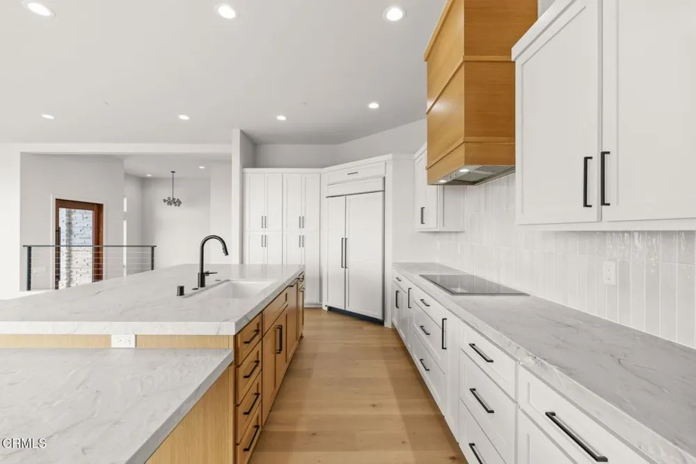 872 Via Ondulando Ventura, CA 93003