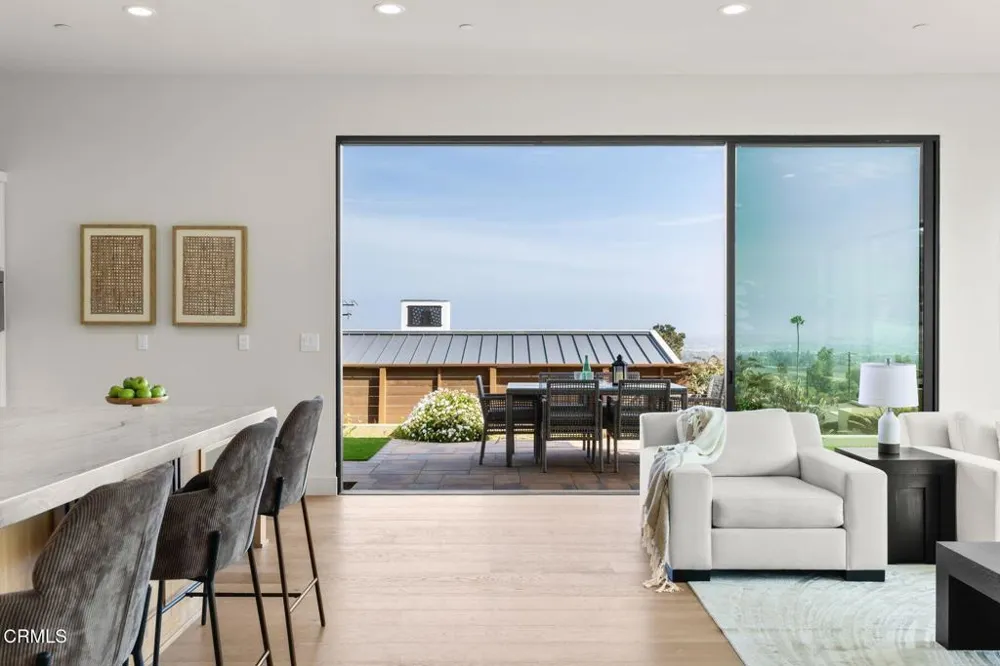 872 Via Ondulando Ventura, CA 93003