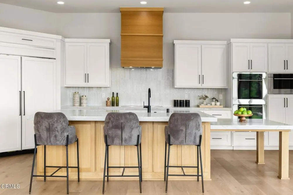 872 Via Ondulando Ventura, CA 93003