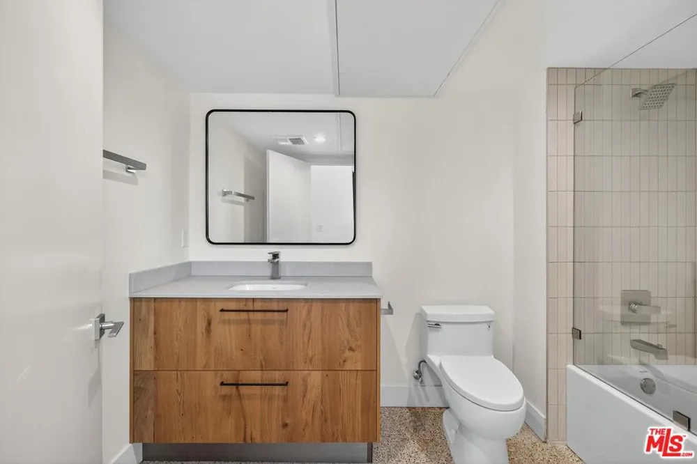 2412 Eads Street #2 Los Angeles, CA 90031